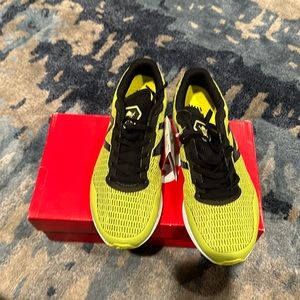 New Balance Hanson Sneaker